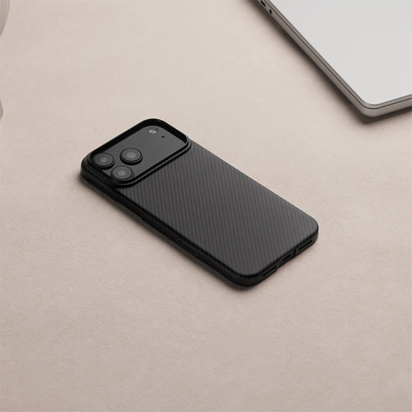Pitaka Ultra-Slim Case for  iPhone 17 Pro Max Black